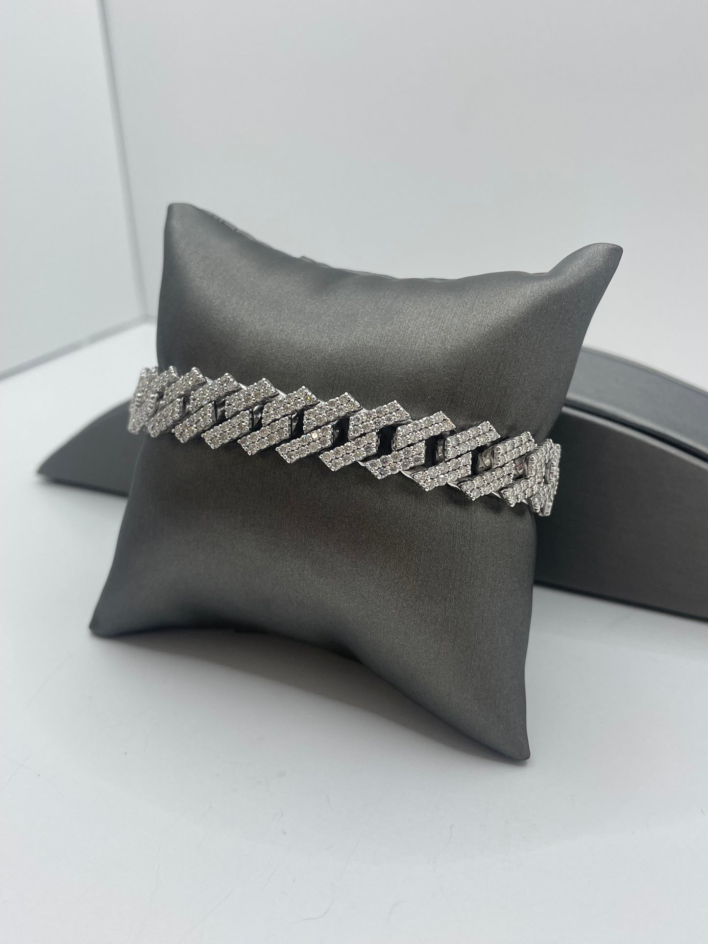 14k White Gold Cuban Diamond Bracelet ICED OUT - 7.5 inch