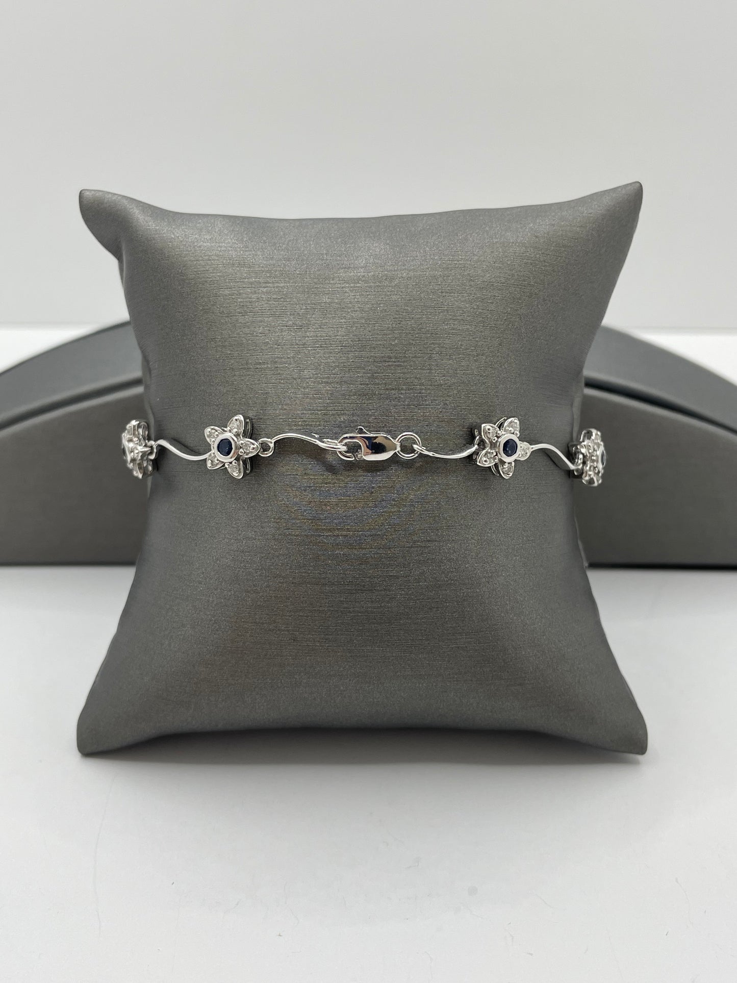 14k White Gold Star Link Diamond and Sapphire Bracelet 7 inch