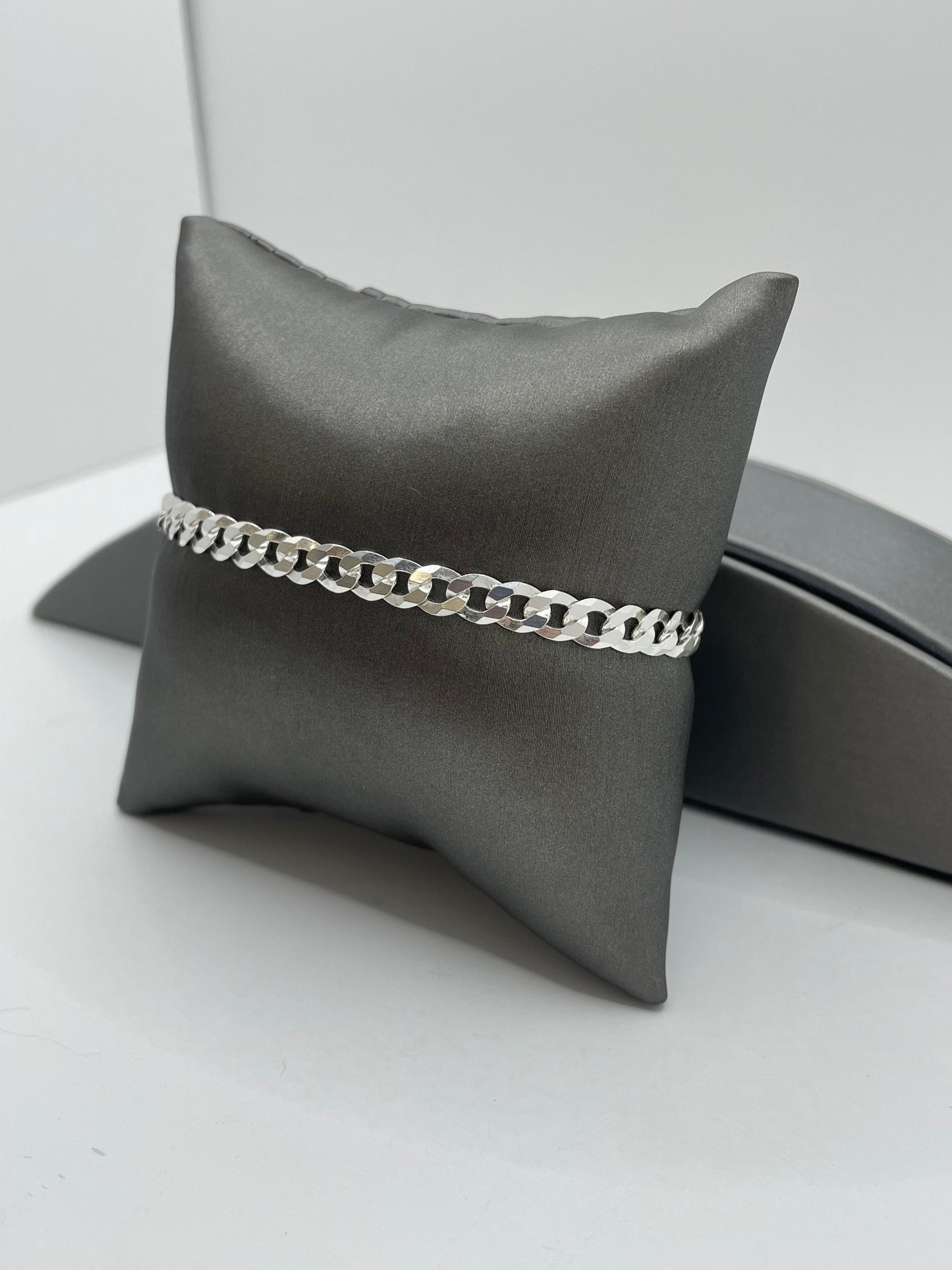 Curb Link Bracelet .925 Silver 8 inch