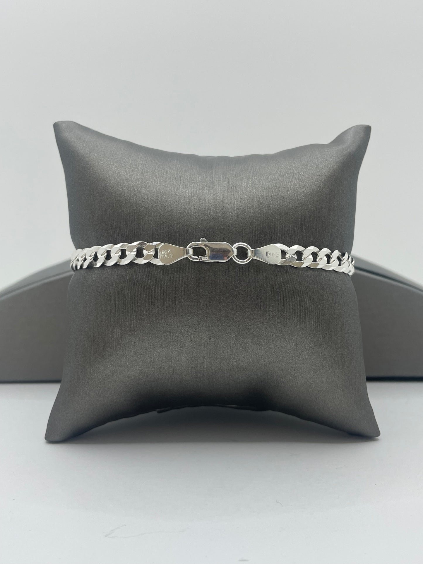 Curb Link Bracelet .925 Silver 8 inch