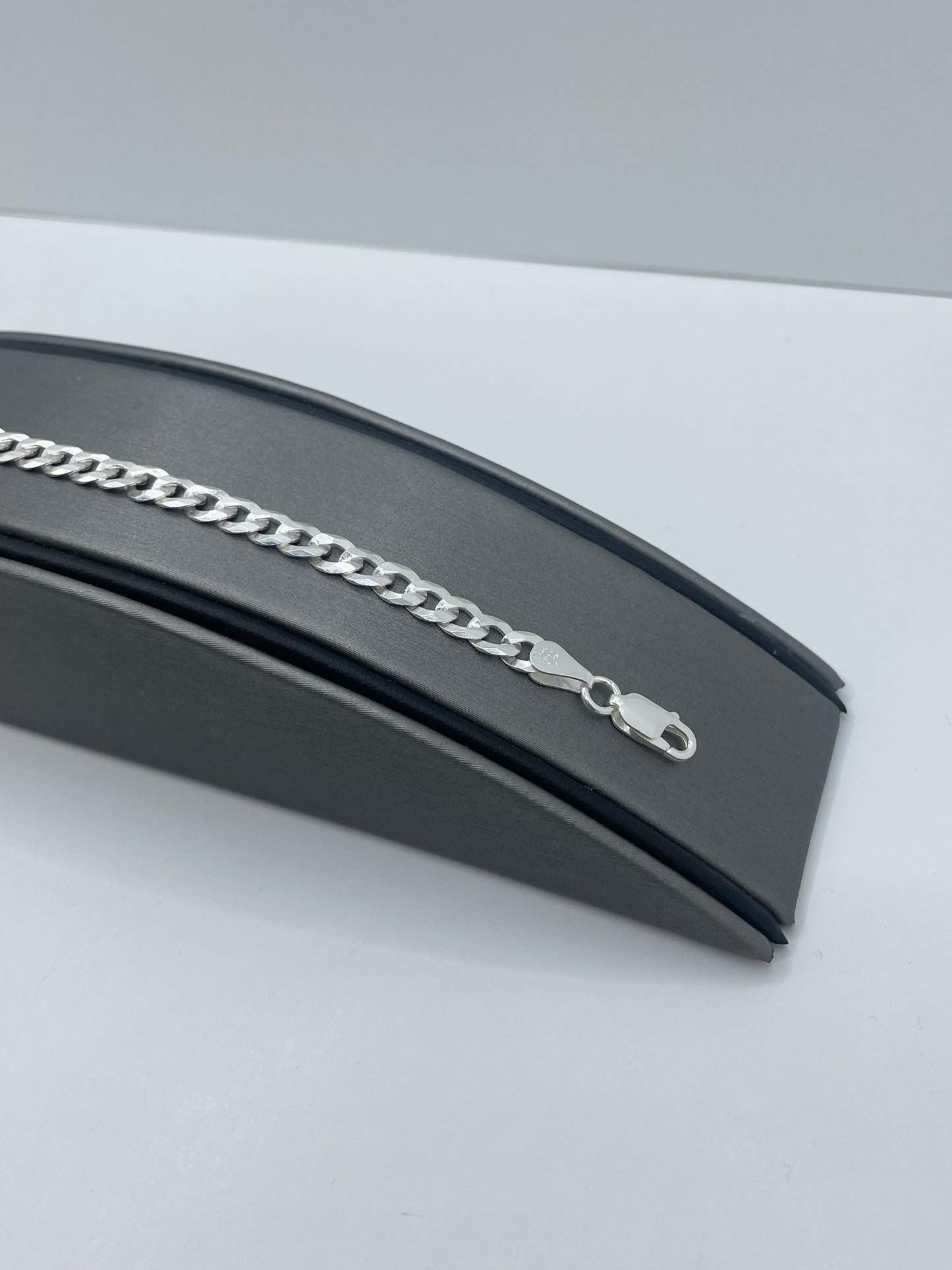 Curb Link Bracelet .925 Silver 8 inch