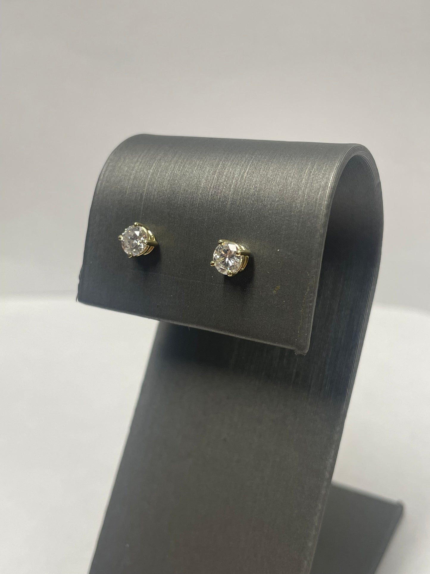 14k Yellow Gold Diamond Stud Earrings 0.50 Ct