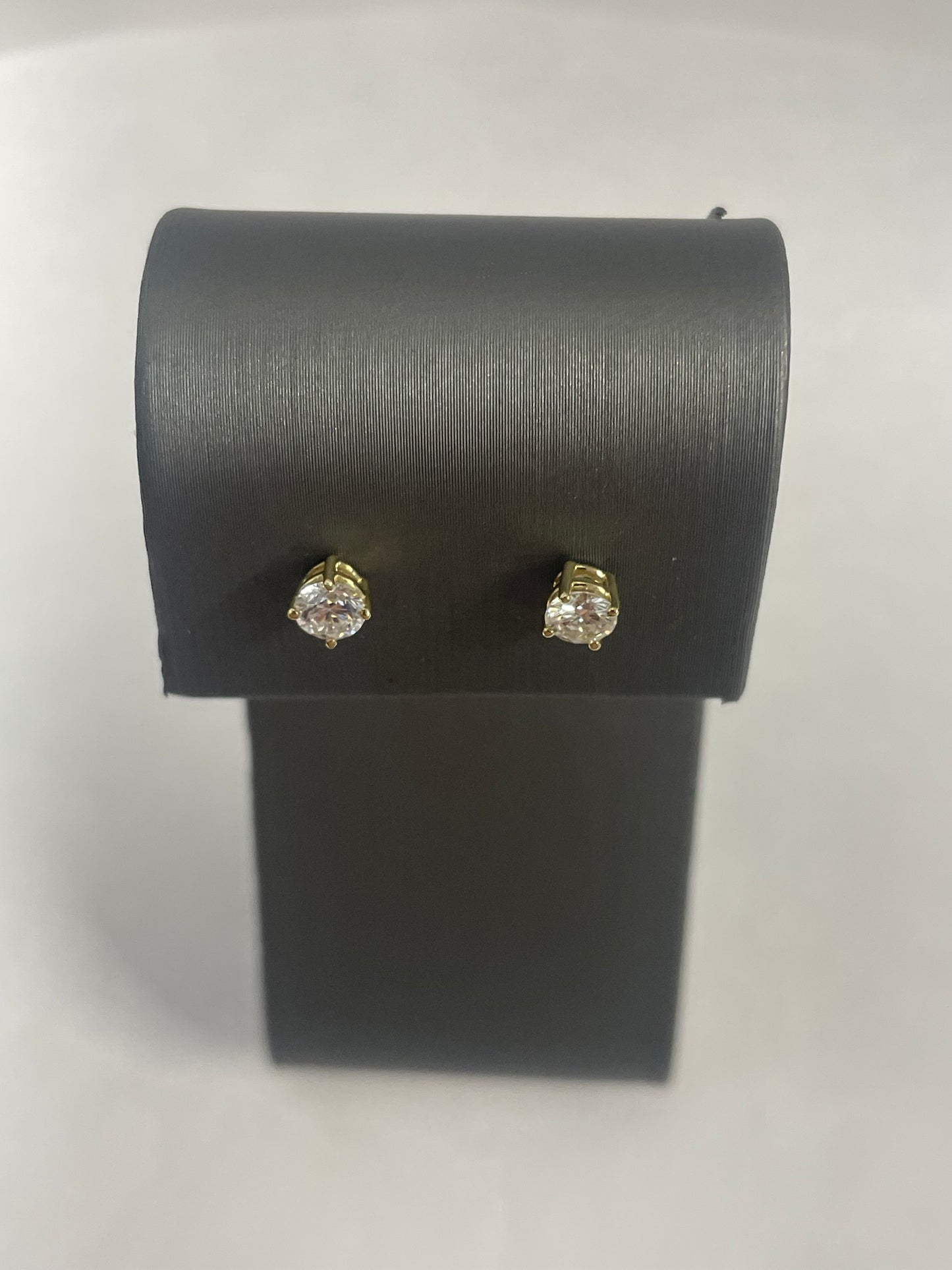 14k Yellow Gold Diamond Stud Earrings 0.50 Ct