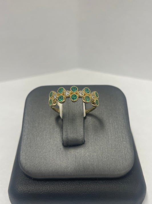 14k Yellow Gold Emerald Diamond Ring