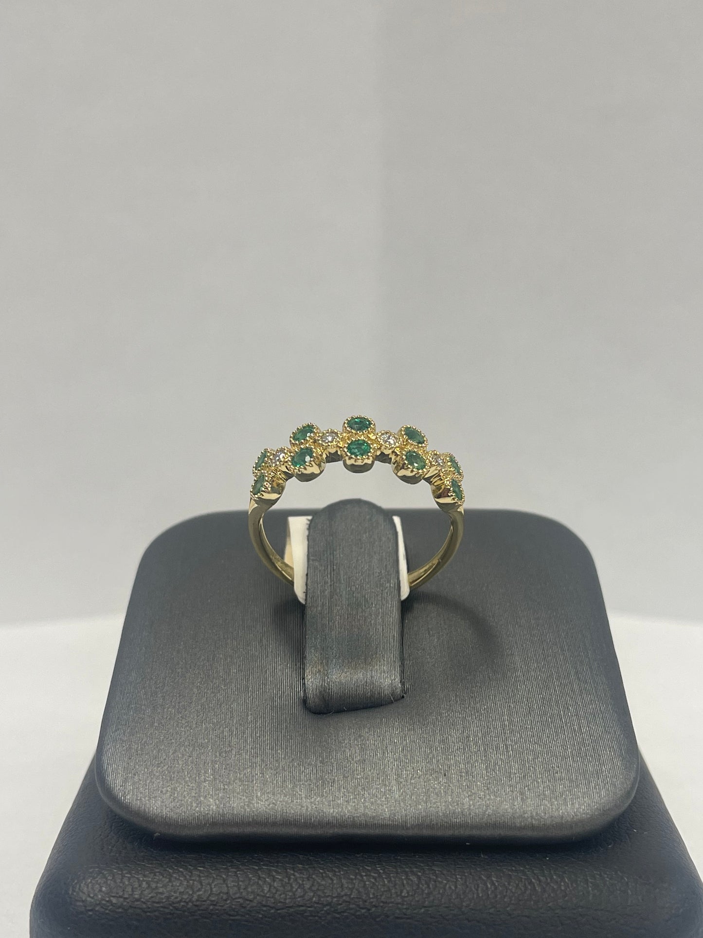 14k Yellow Gold Emerald Diamond Ring