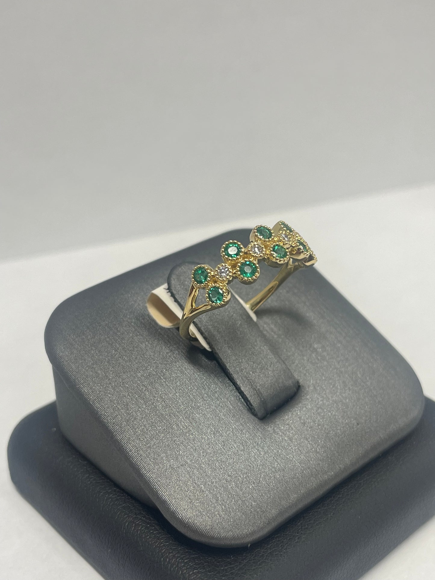 14k Yellow Gold Emerald Diamond Ring