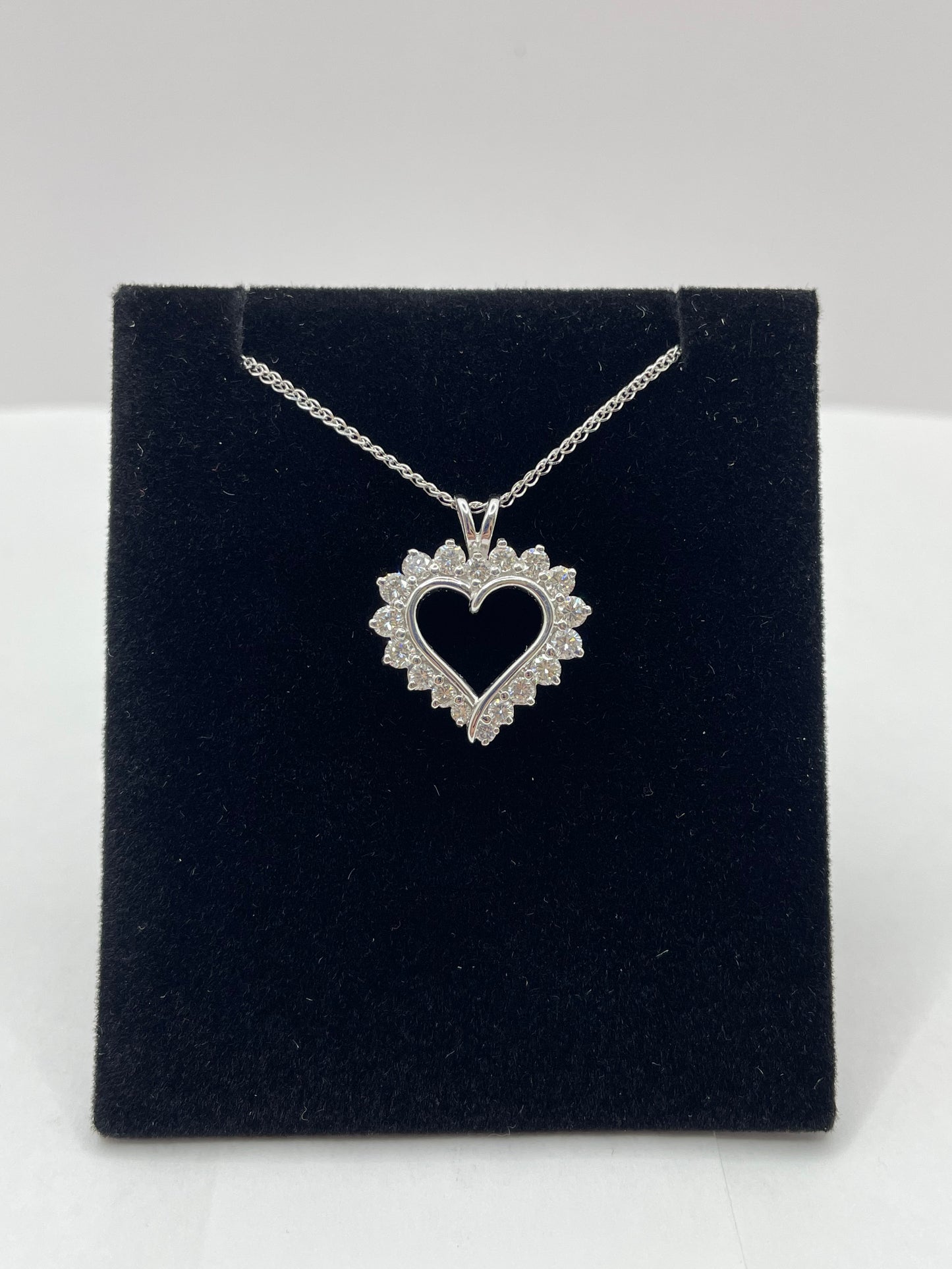 14k White Gold Heart Diamond Pendant