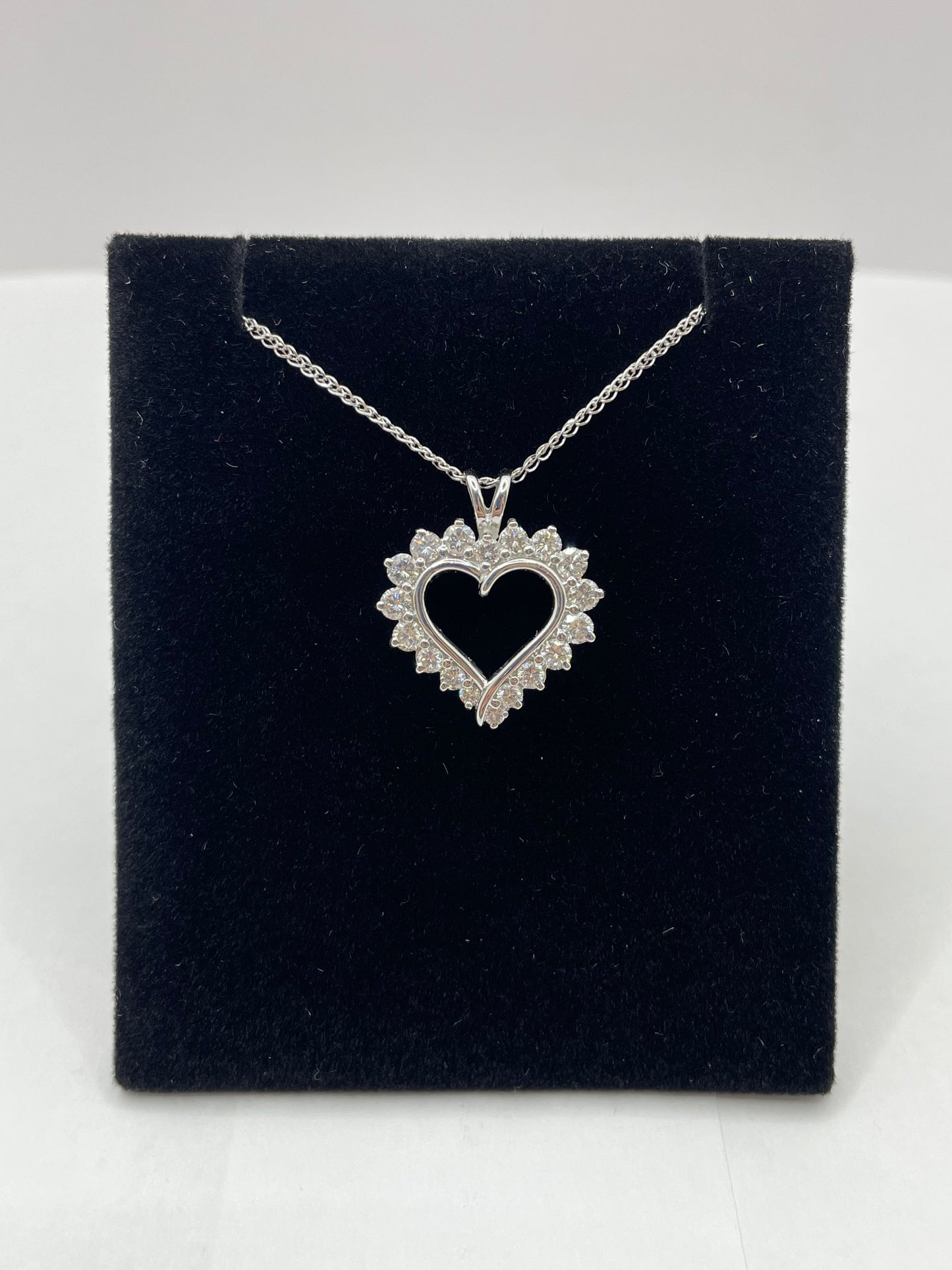 14k White Gold Heart Diamond Pendant