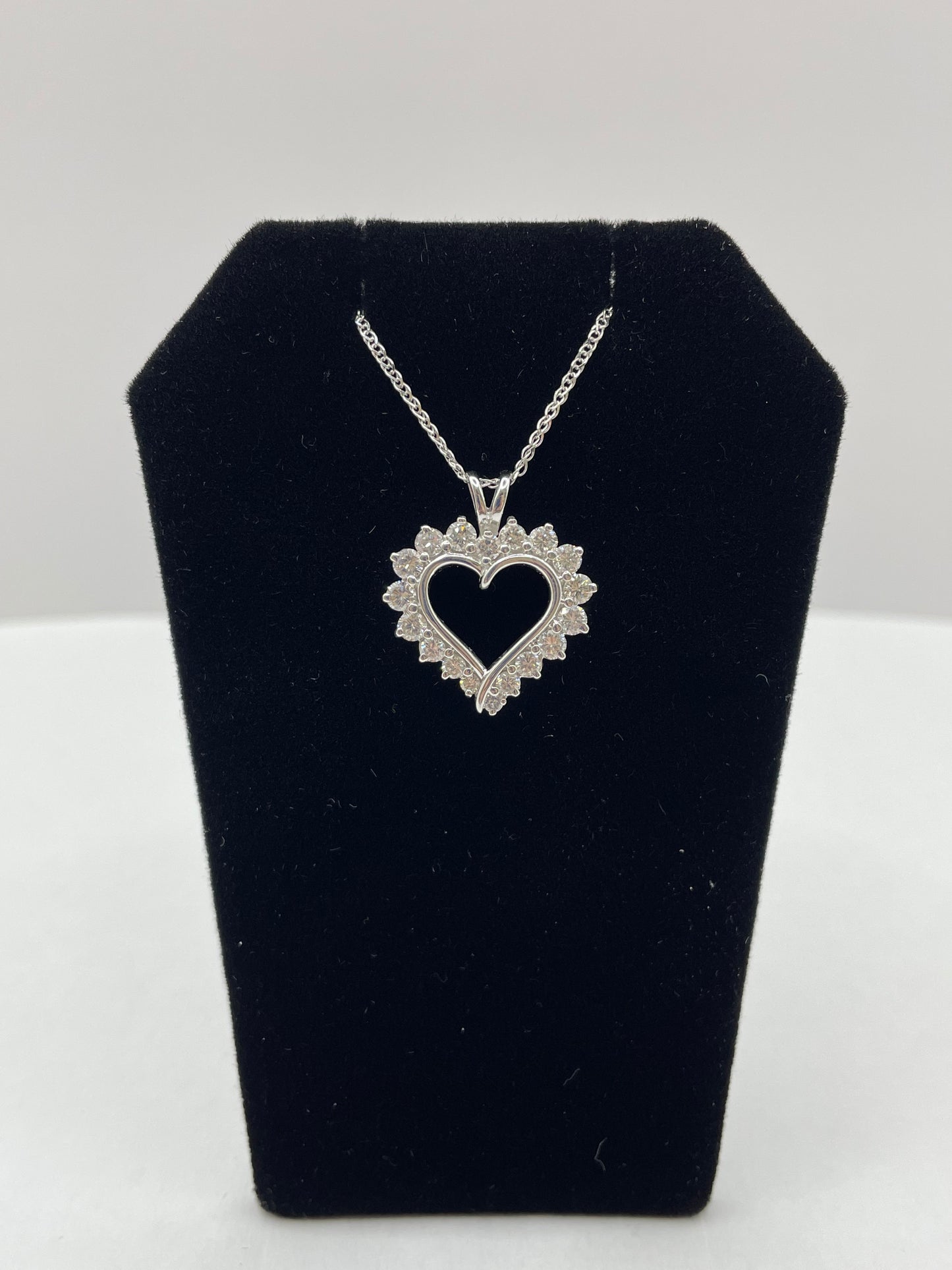 14k White Gold Heart Diamond Pendant