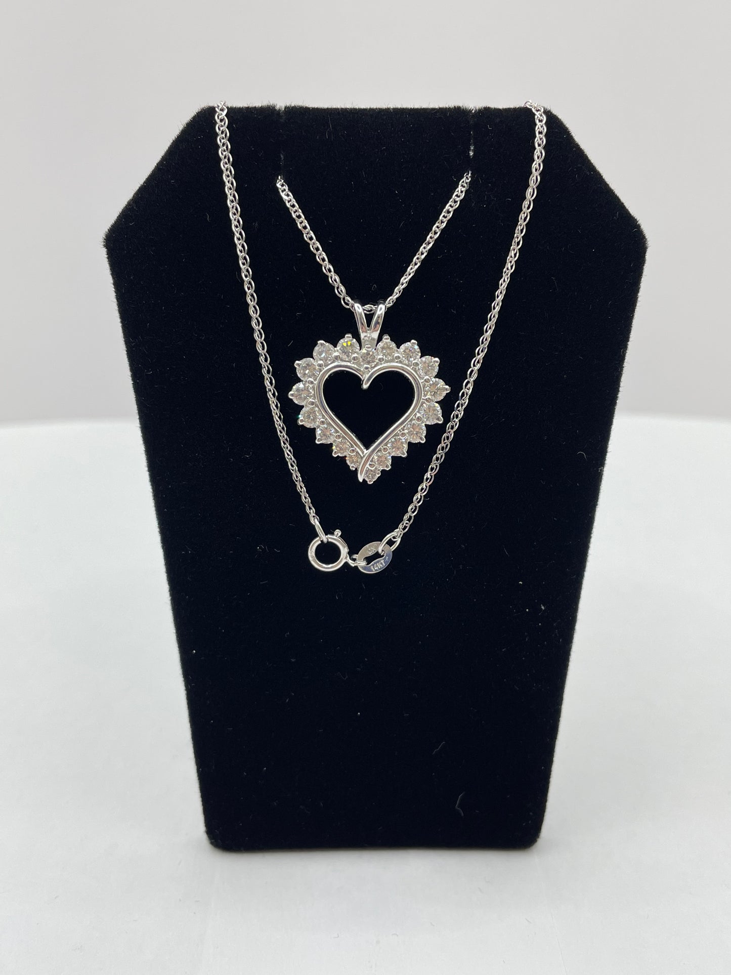 14k White Gold Heart Diamond Pendant