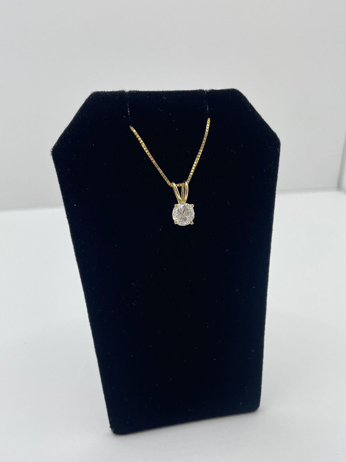 14k Yellow Gold Diamond Solitaire Pendant 0.86 ct