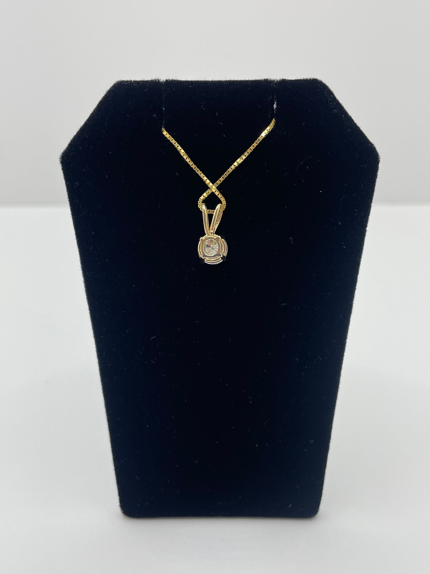 14k Yellow Gold Diamond Solitaire Pendant 0.86 ct