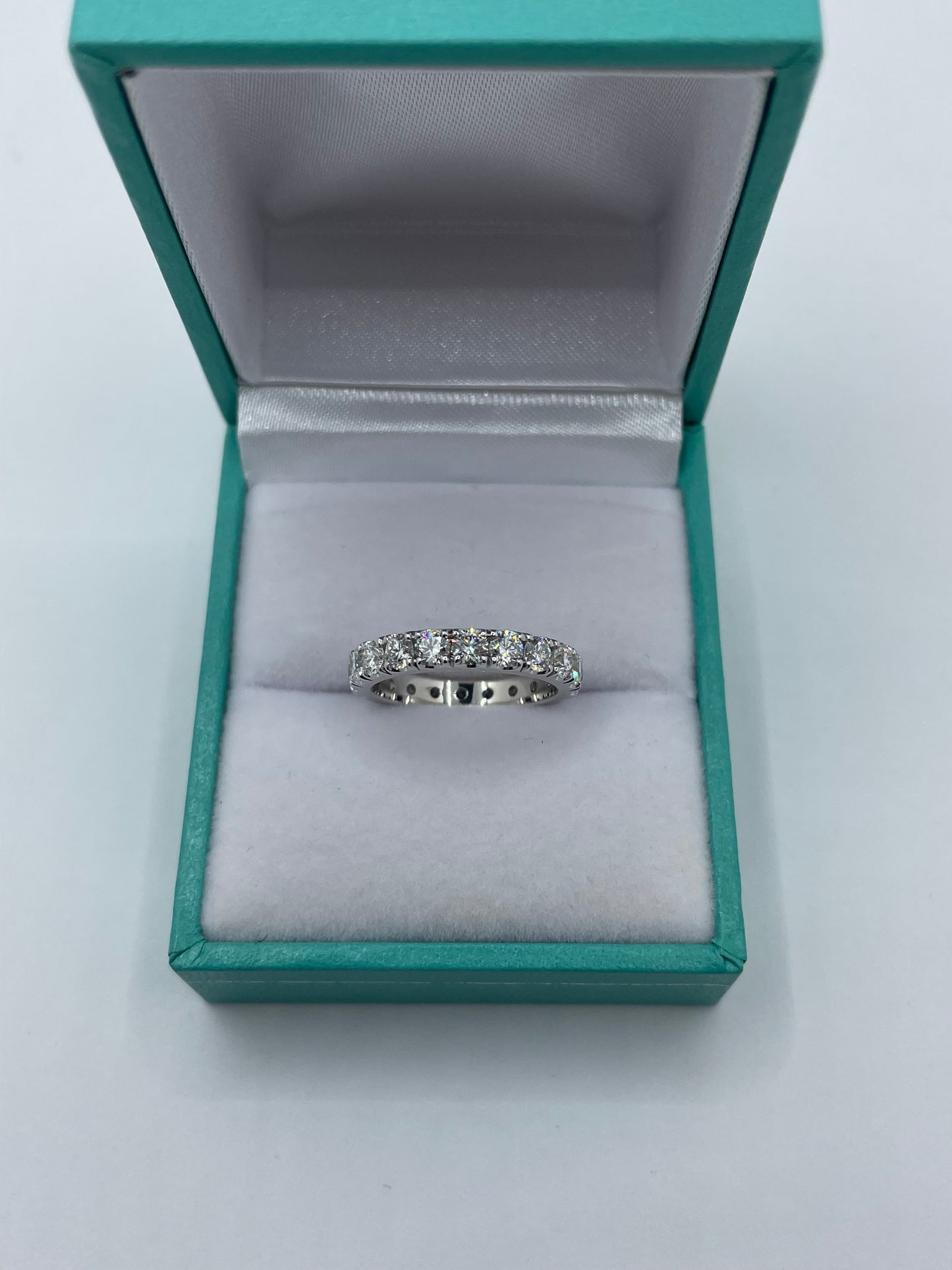 14k White Gold Diamond Eternity Band Ring