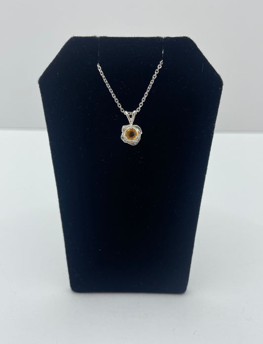 Citrine Flower Design Pendant .925 Silver