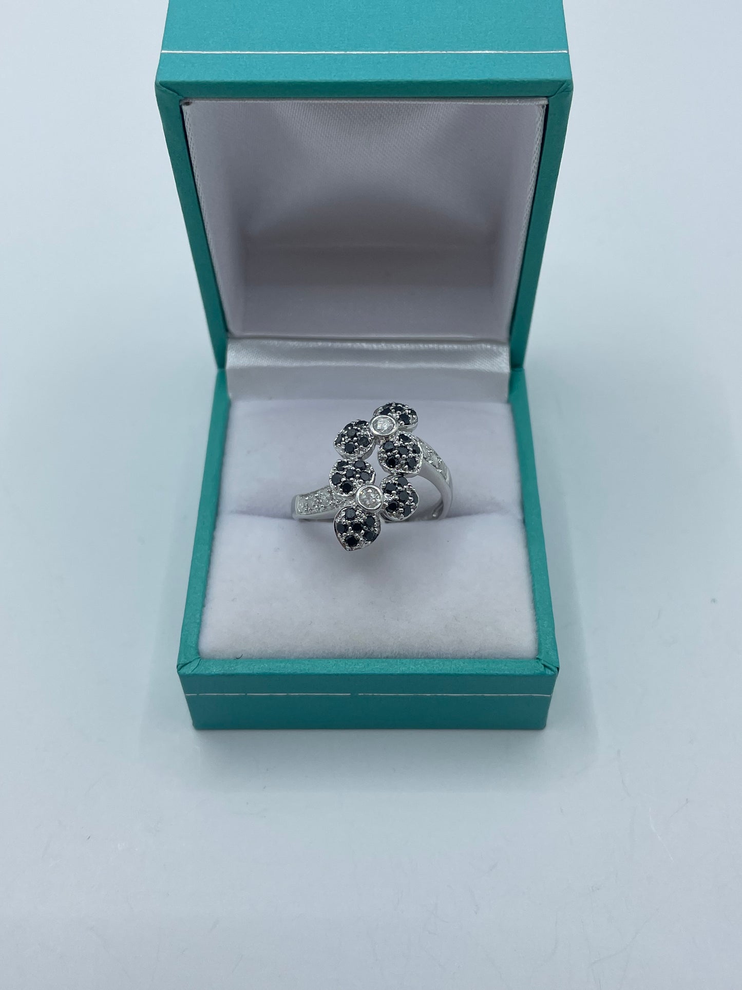 14k White Gold Black and White Diamond Flower Ring