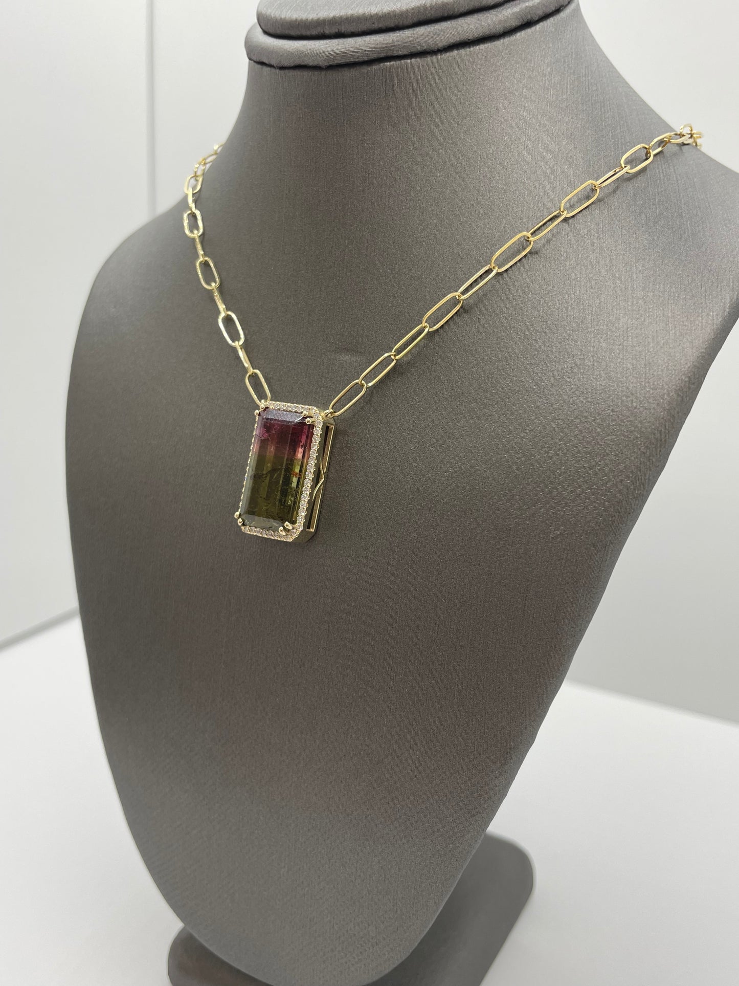 14k Yellow Gold Watermelon Tourmaline Diamond Paperclip Pendant - 10 ct