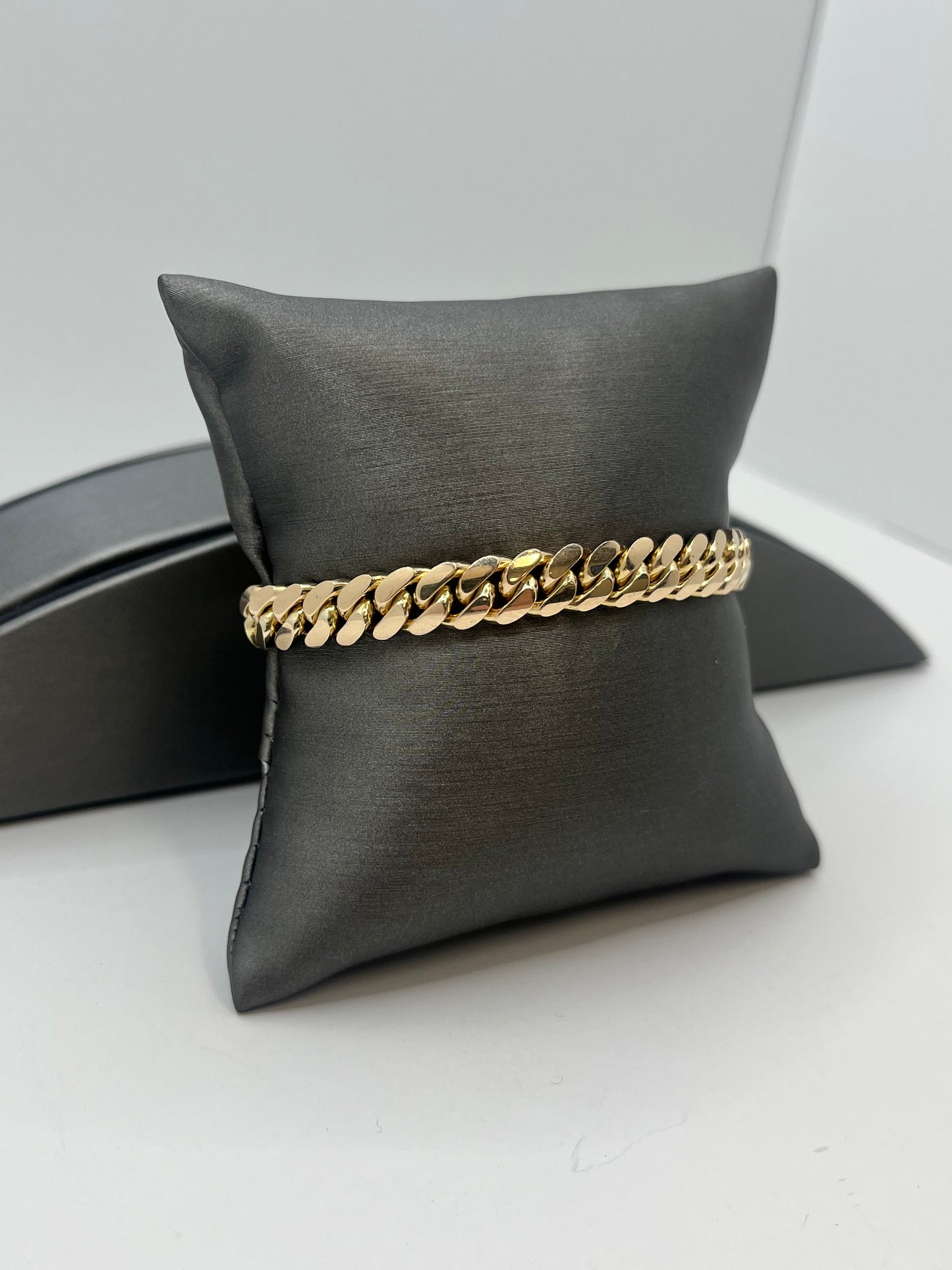 10k Yellow Gold Miami Cuban Bracelet 7 inch