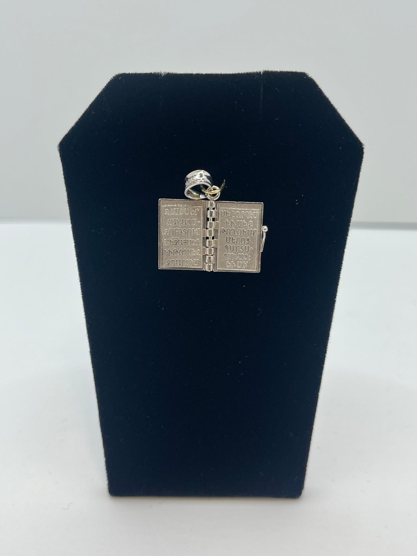 Armenian Prayer Bible Pendant .925 Silver