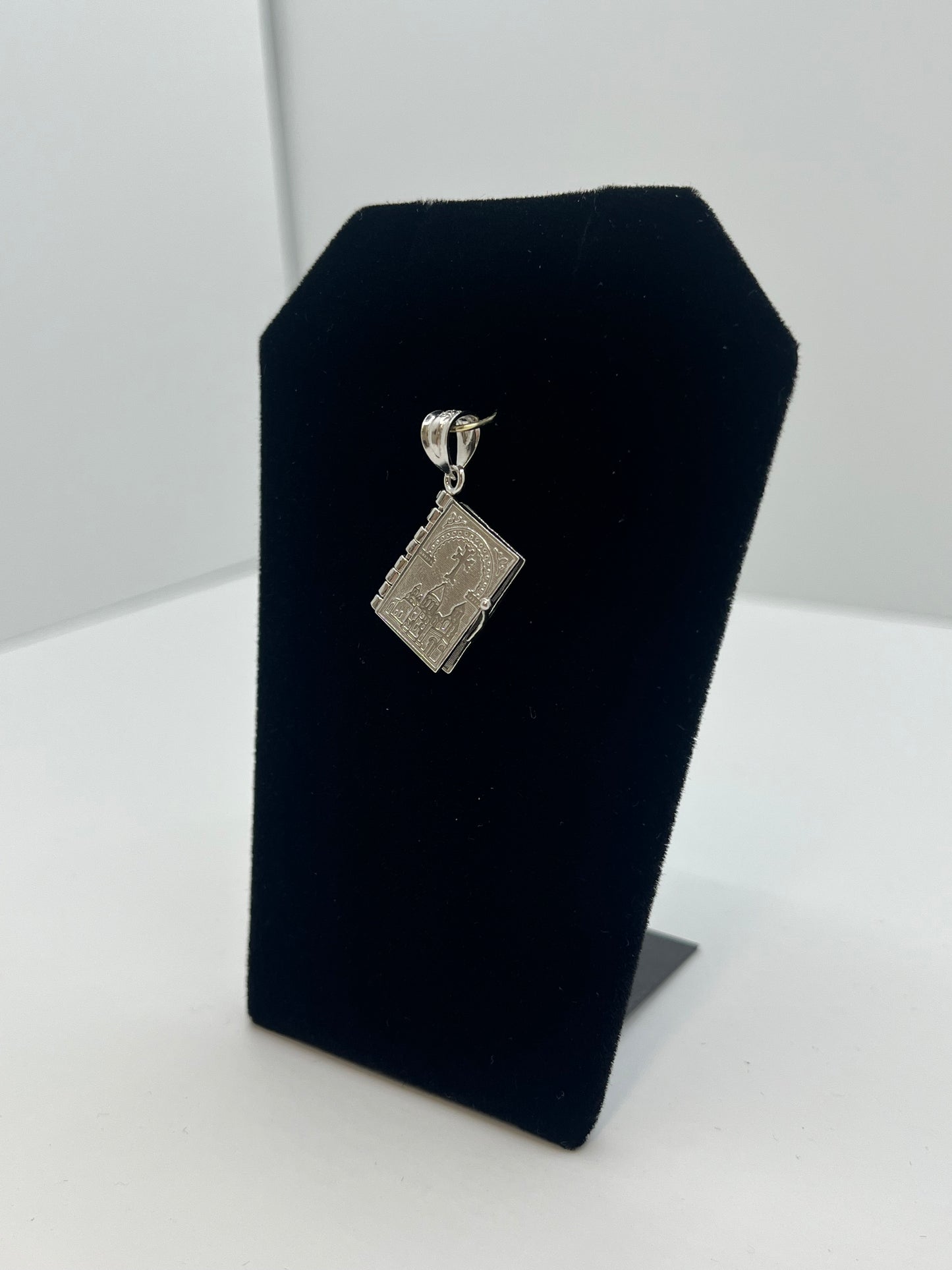 Armenian Prayer Bible Pendant .925 Silver
