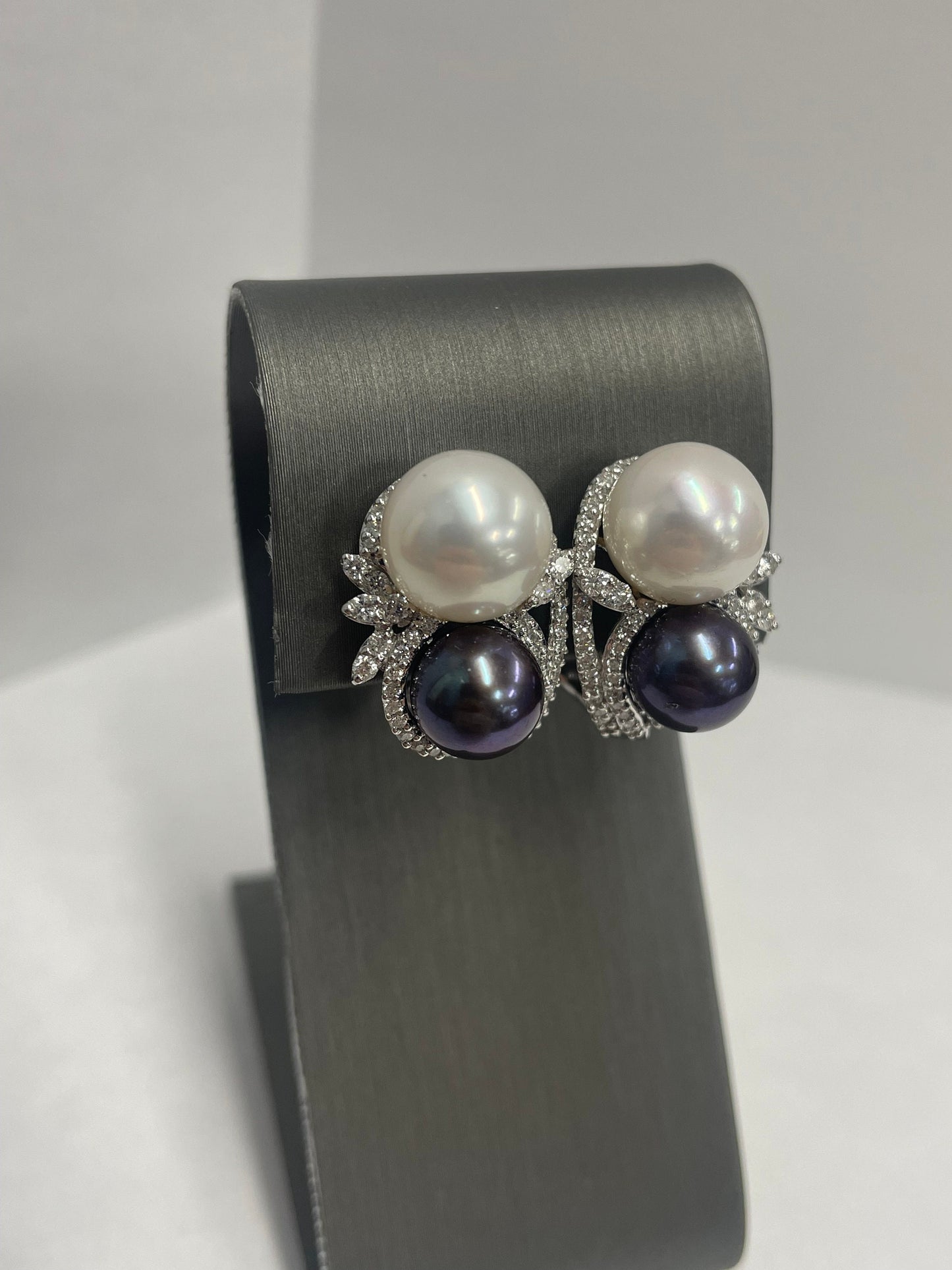 Black and White Pearl Diamond Earrings 18k White Gold