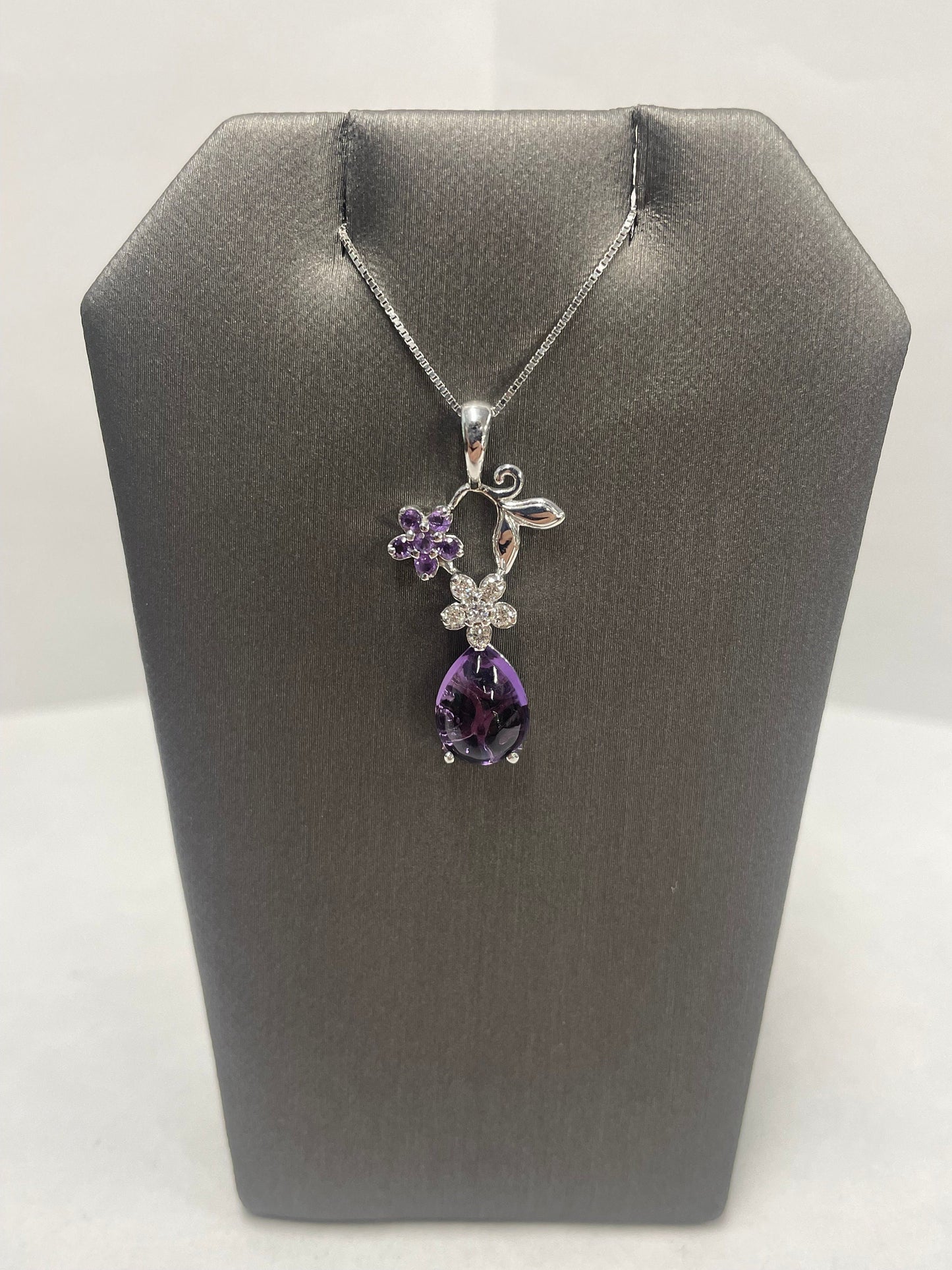 Purple Amethyst & Diamond Flower Pendant 14k White Gold