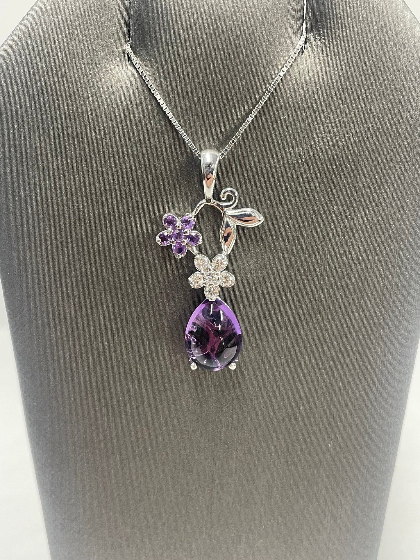 Purple Amethyst & Diamond Flower Pendant 14k White Gold