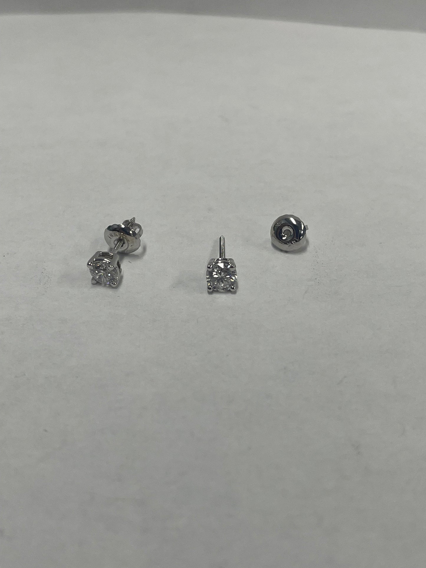 14k White Gold Diamond Stud Earrings 0.50 ct