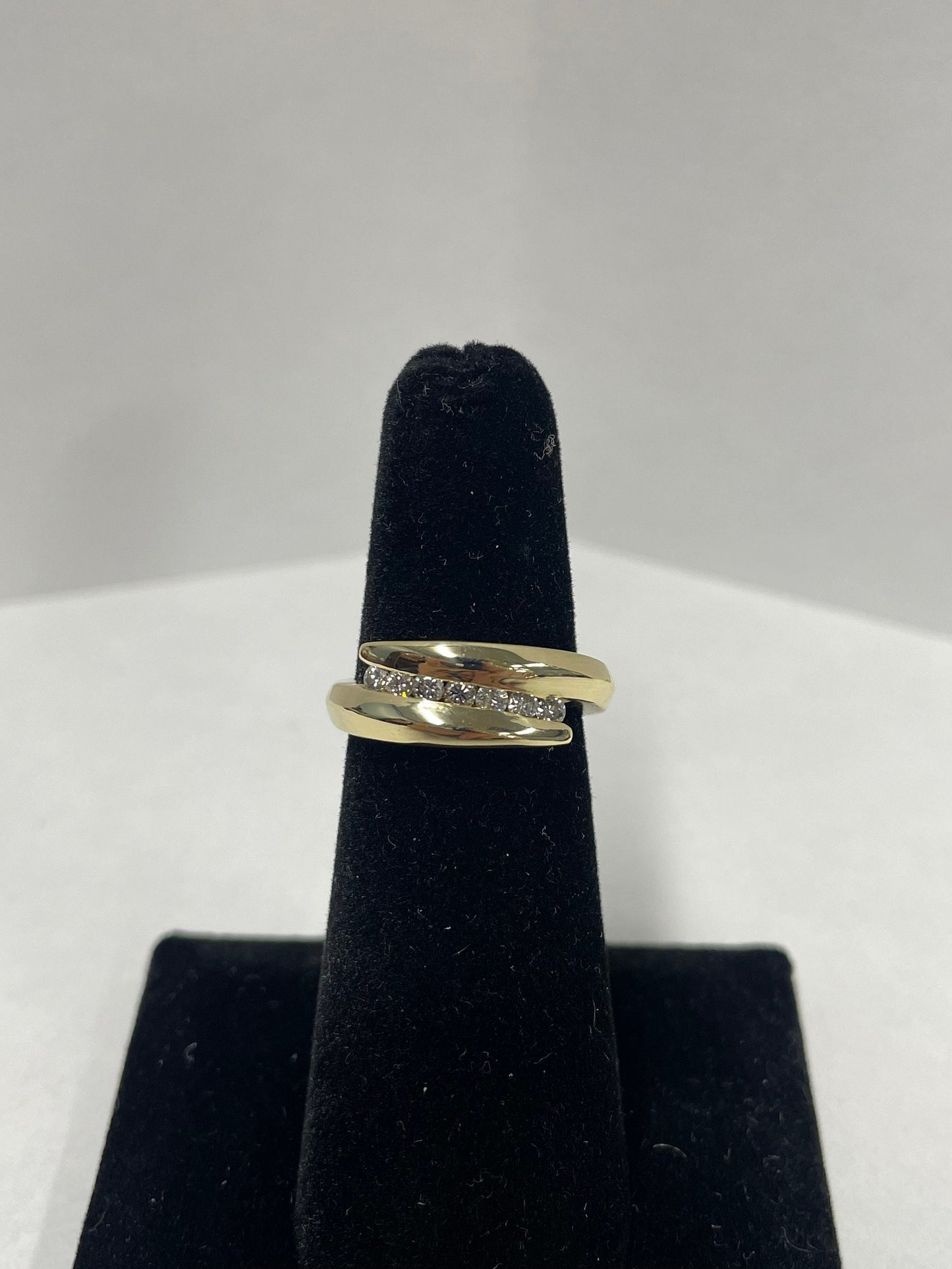 14k Yellow Gold 7 Stone Diamond Ring