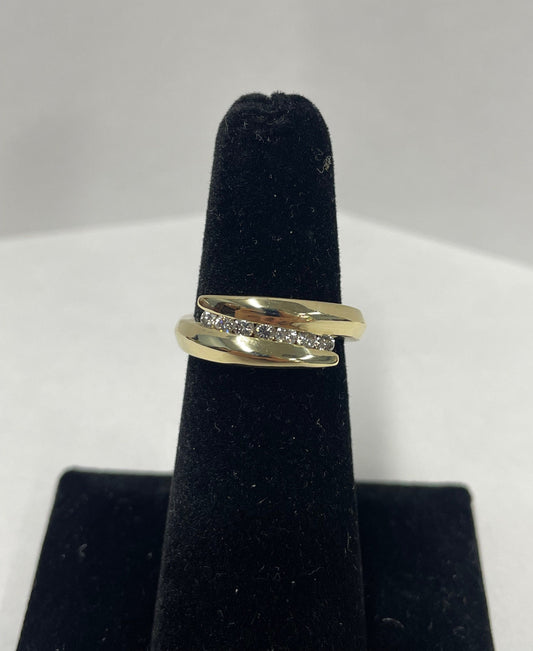 14k Yellow Gold 7 Stone Diamond Ring