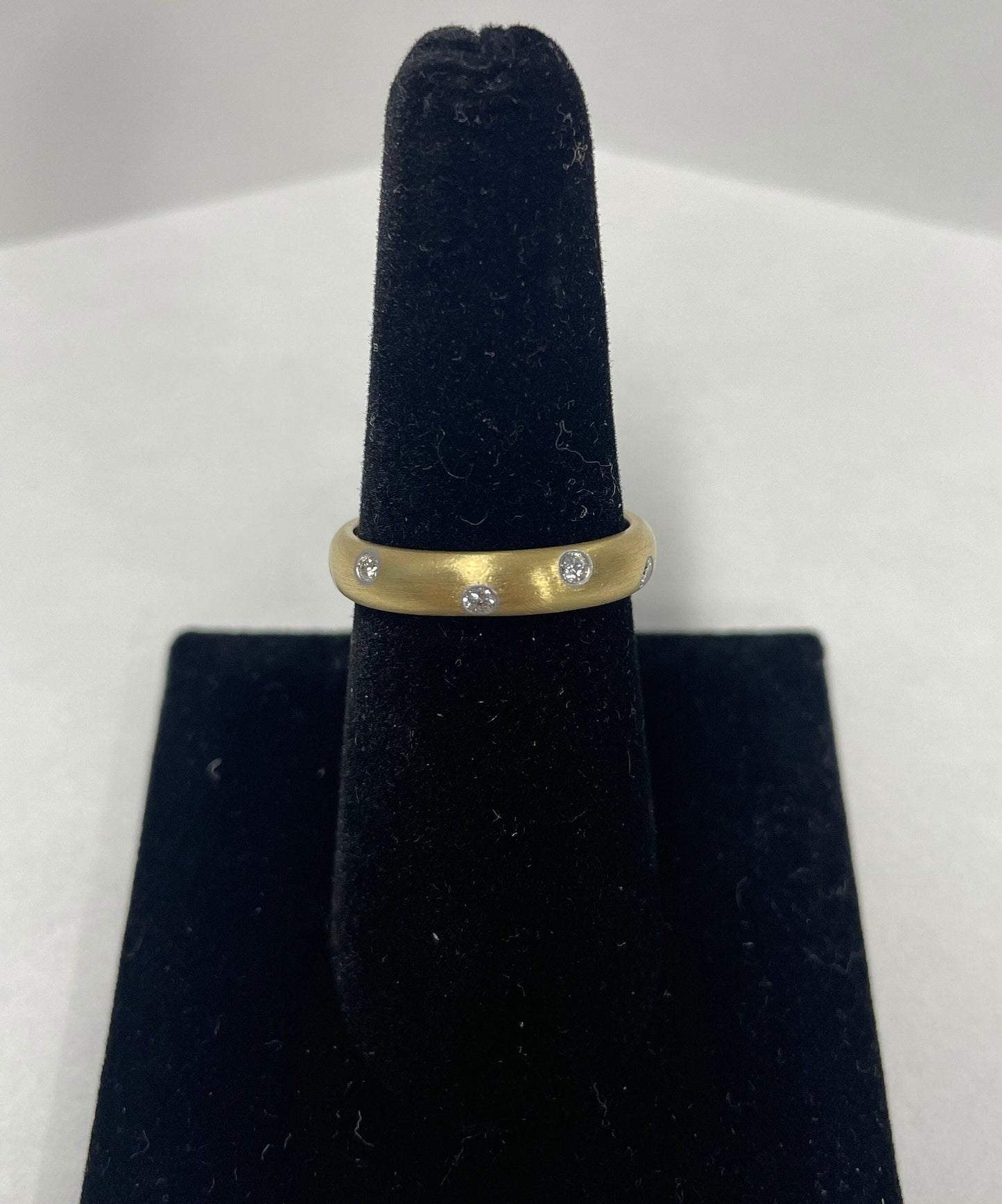 18k Yellow Gold 10 Stone Diamond Ring