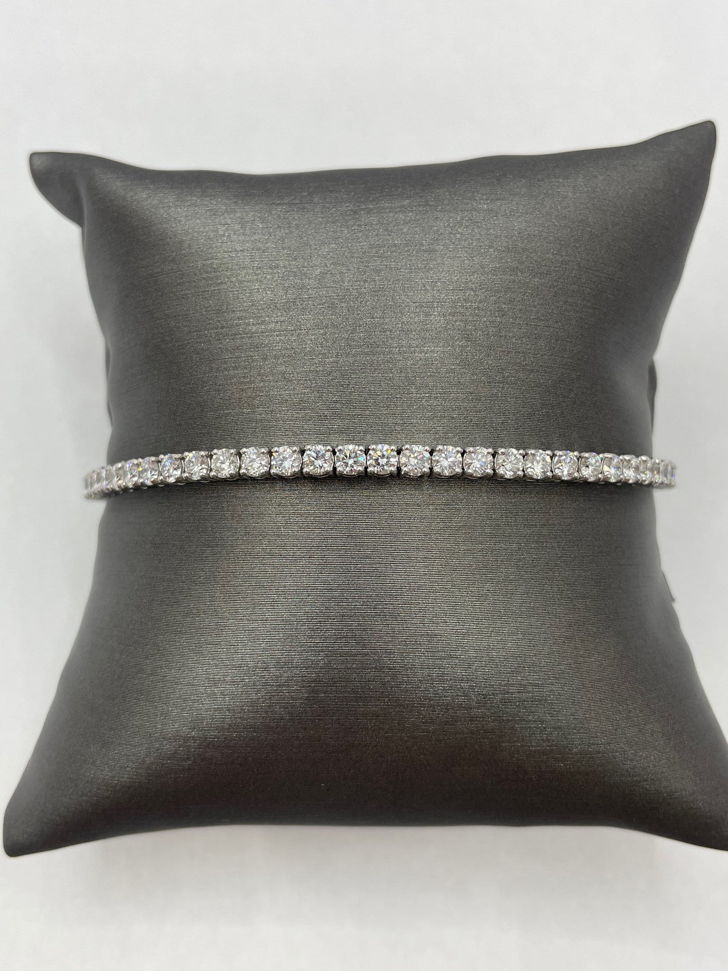 14k White Gold Diamond Tennis Bracelet 7 inch