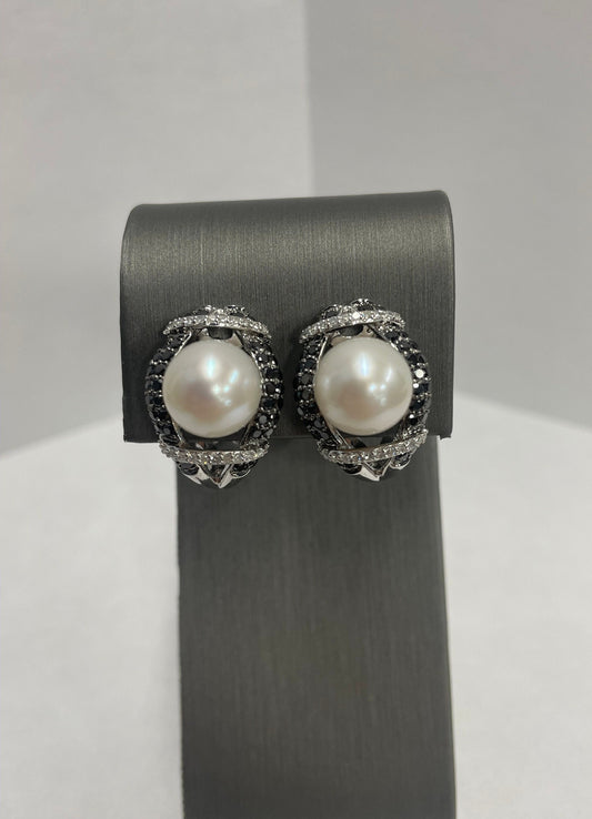 18k White Gold White Pearl Diamond Earrings