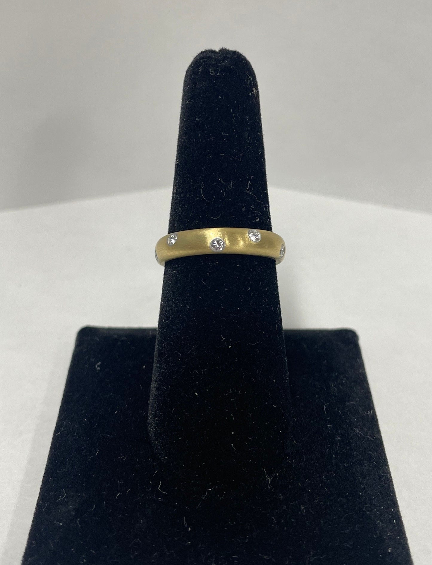 18k Yellow Gold 10 Stone Diamond Ring