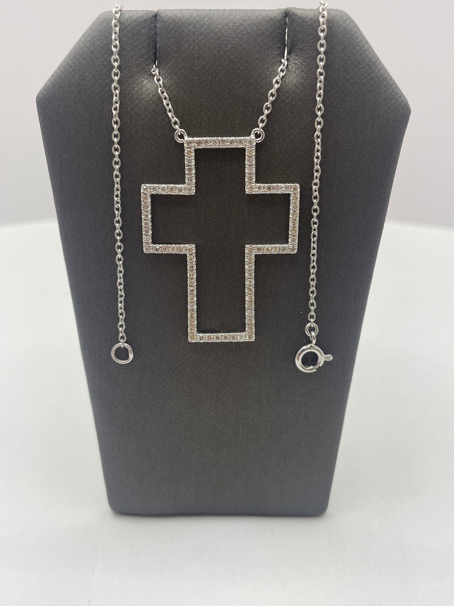 14k White Gold Diamond Cross Outline Pendant