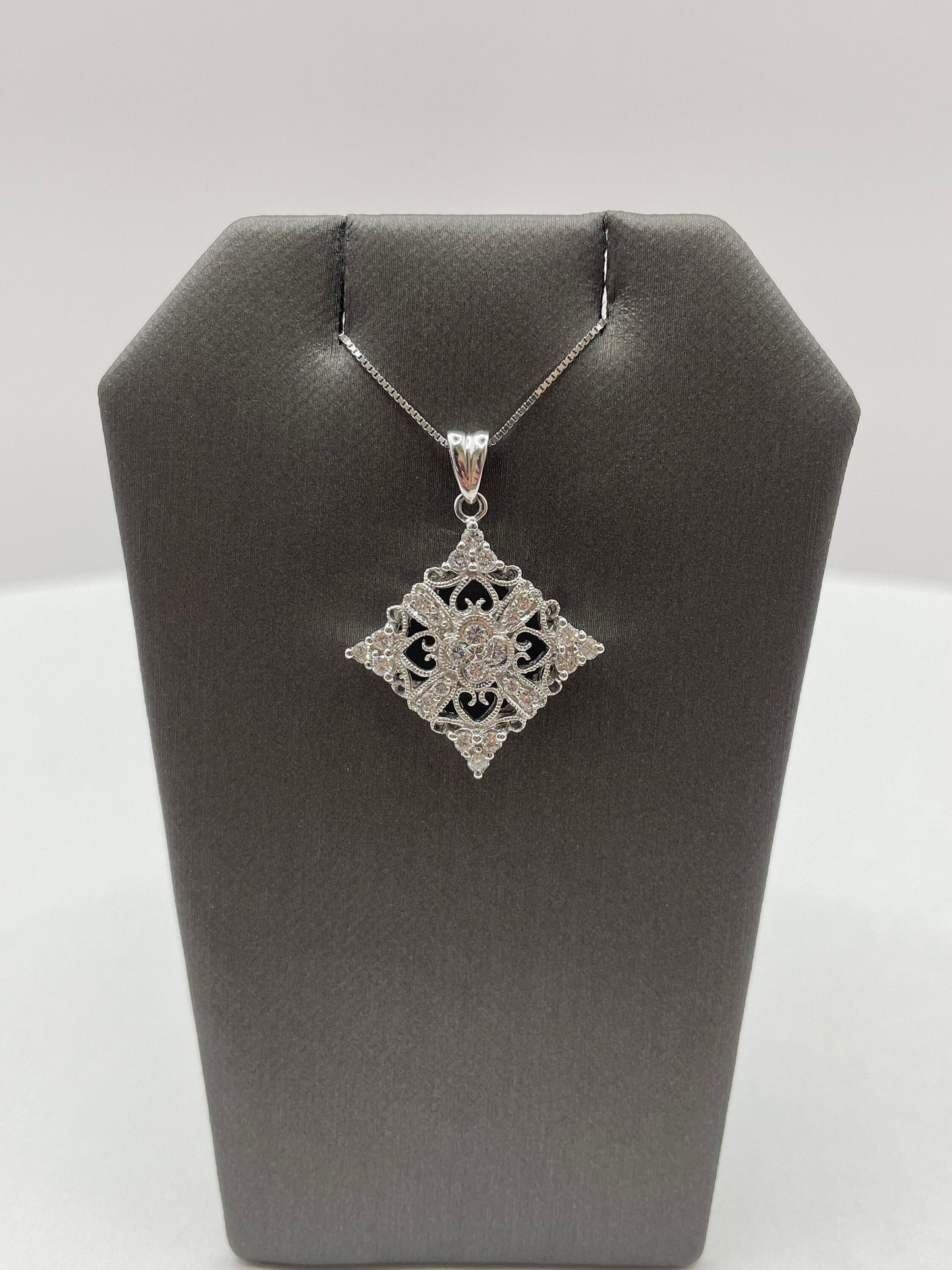 14k White Gold Snowflake Design Diamond Pendant