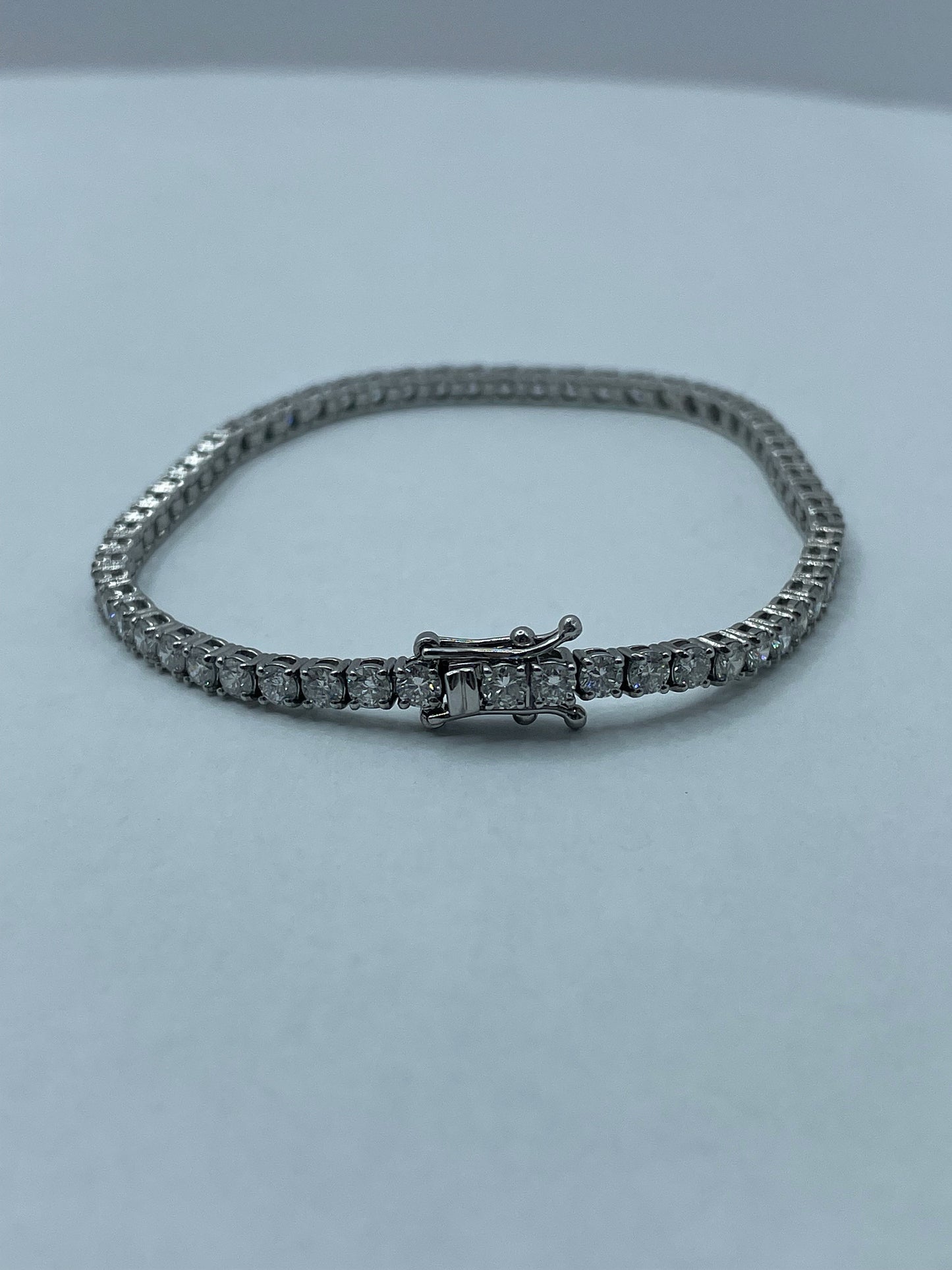 14k White Gold Diamond Tennis Bracelet 7 inch