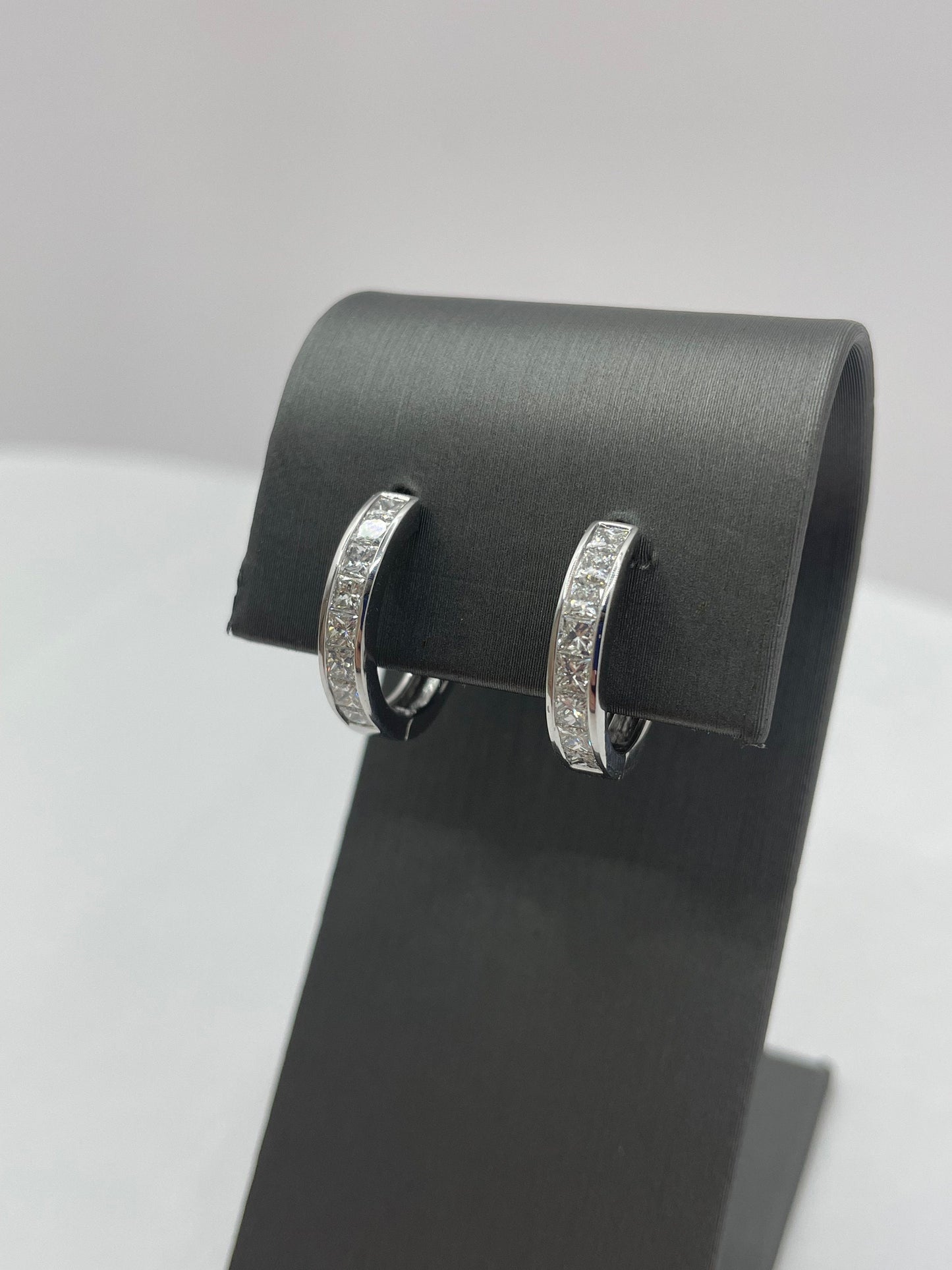 18k White Gold Diamond Earrings Princess Cut Diamonds