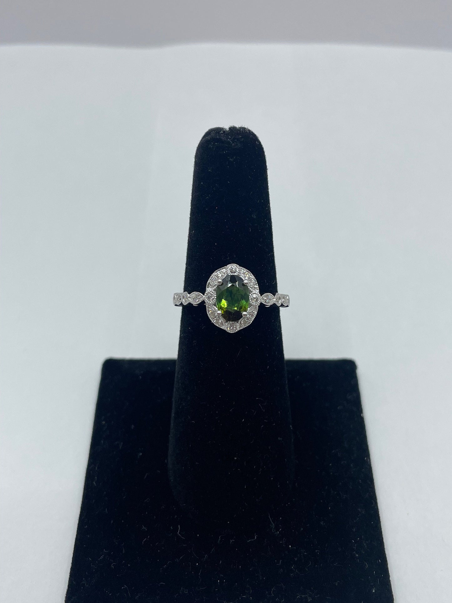 14k White Gold Green Tourmaline Diamond Ring