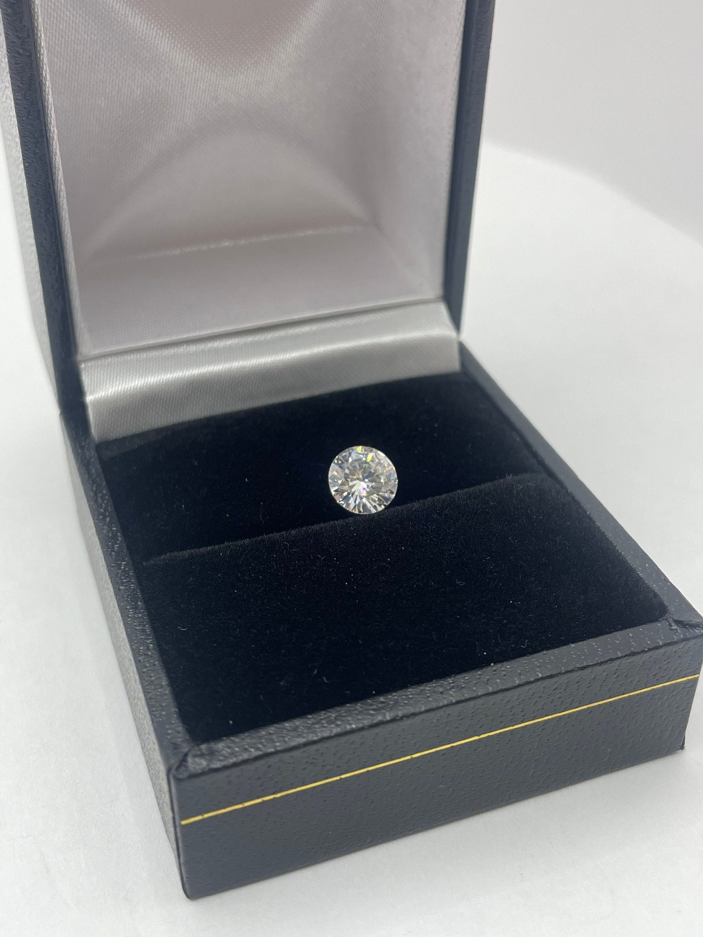 1.01 Ct EGL Certified Natural Diamond Round Cut Stone