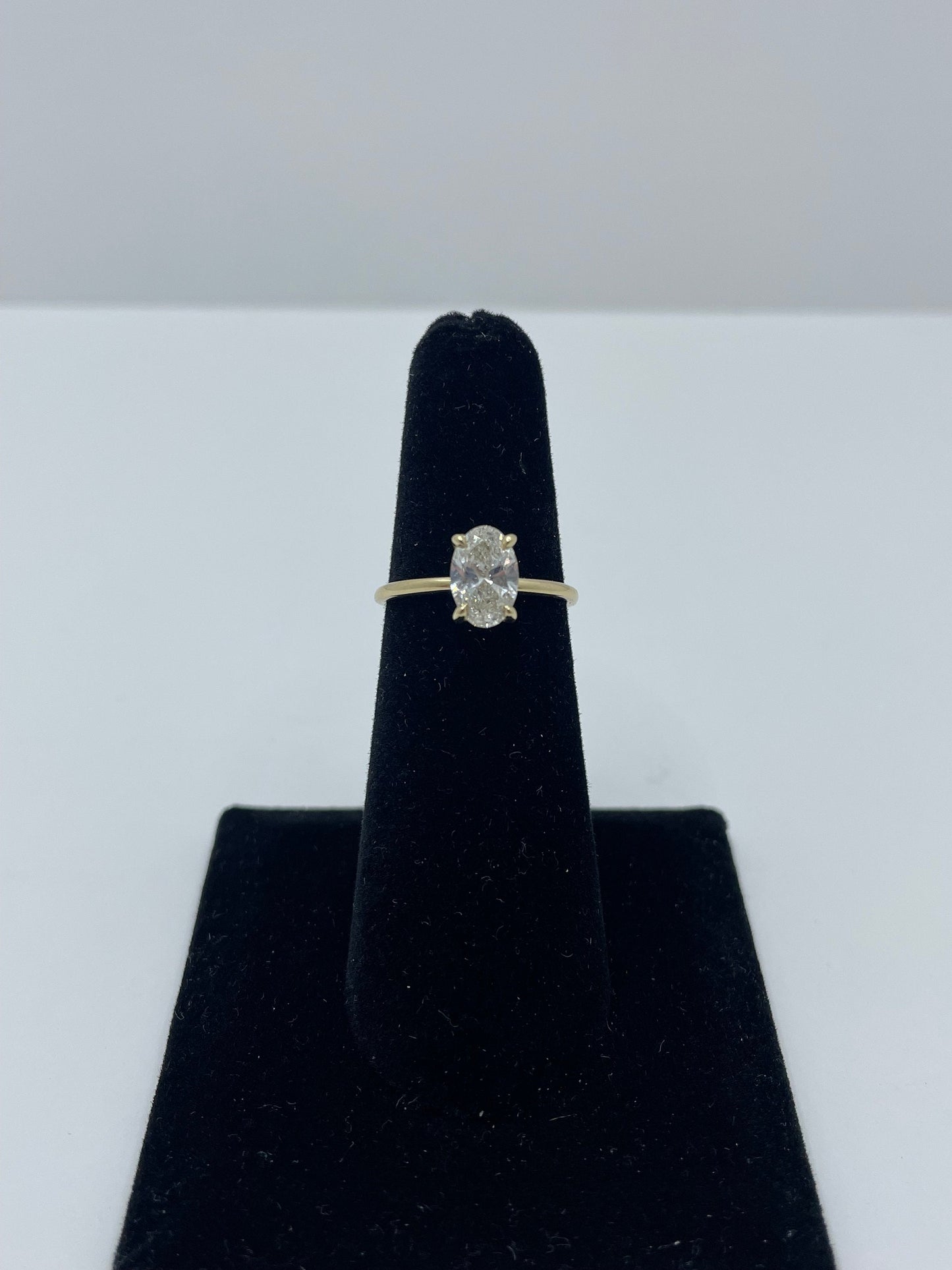 14k Yellow Gold Oval Solitaire Diamond Ring