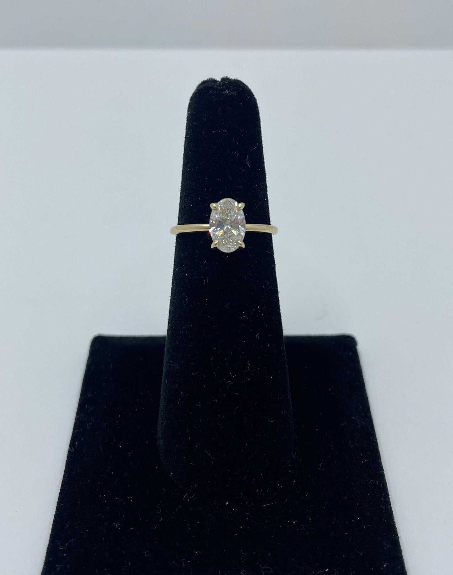 14k Yellow Gold Oval Solitaire Diamond Ring