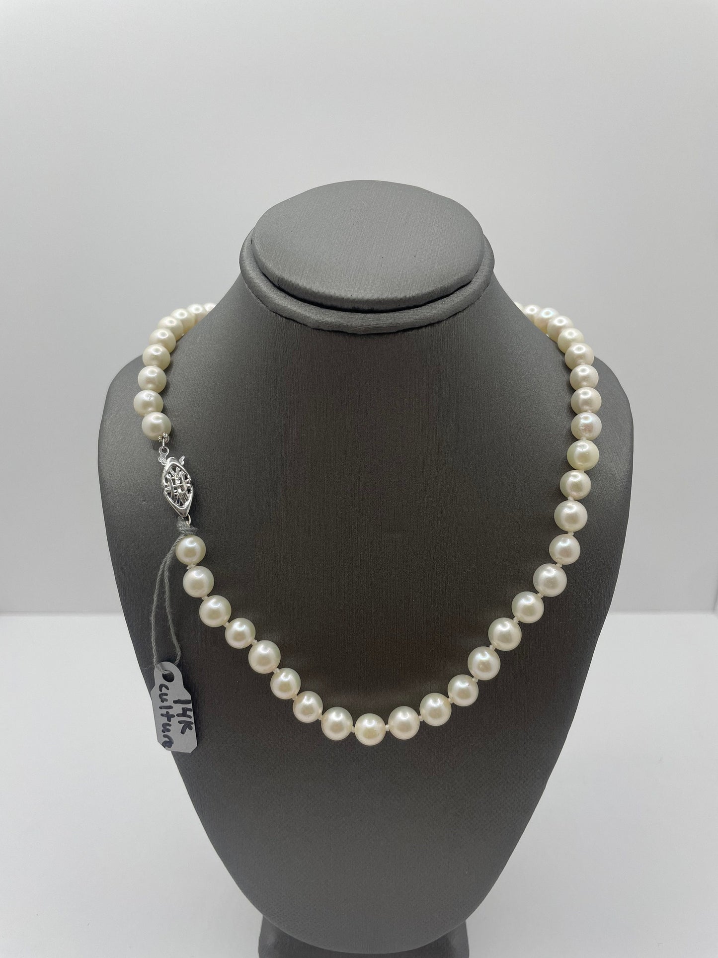 Pearl Necklace with 14k Gold Clasp Lock