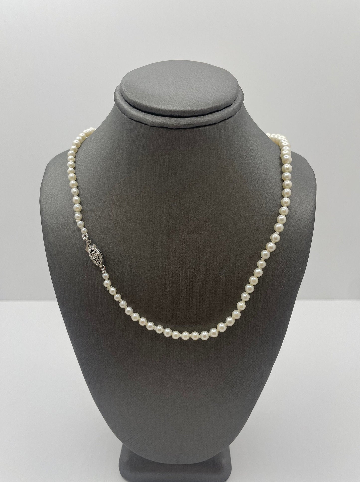 Pearl Necklace with 10k White Gold Clasp Lock